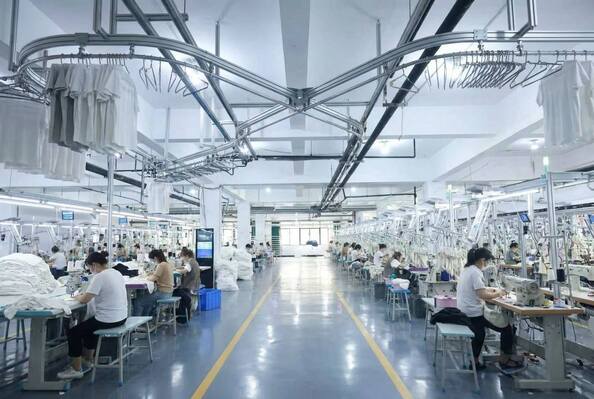 Guangzhou Odin Apparel Co., Ltd.， manufacturer production line